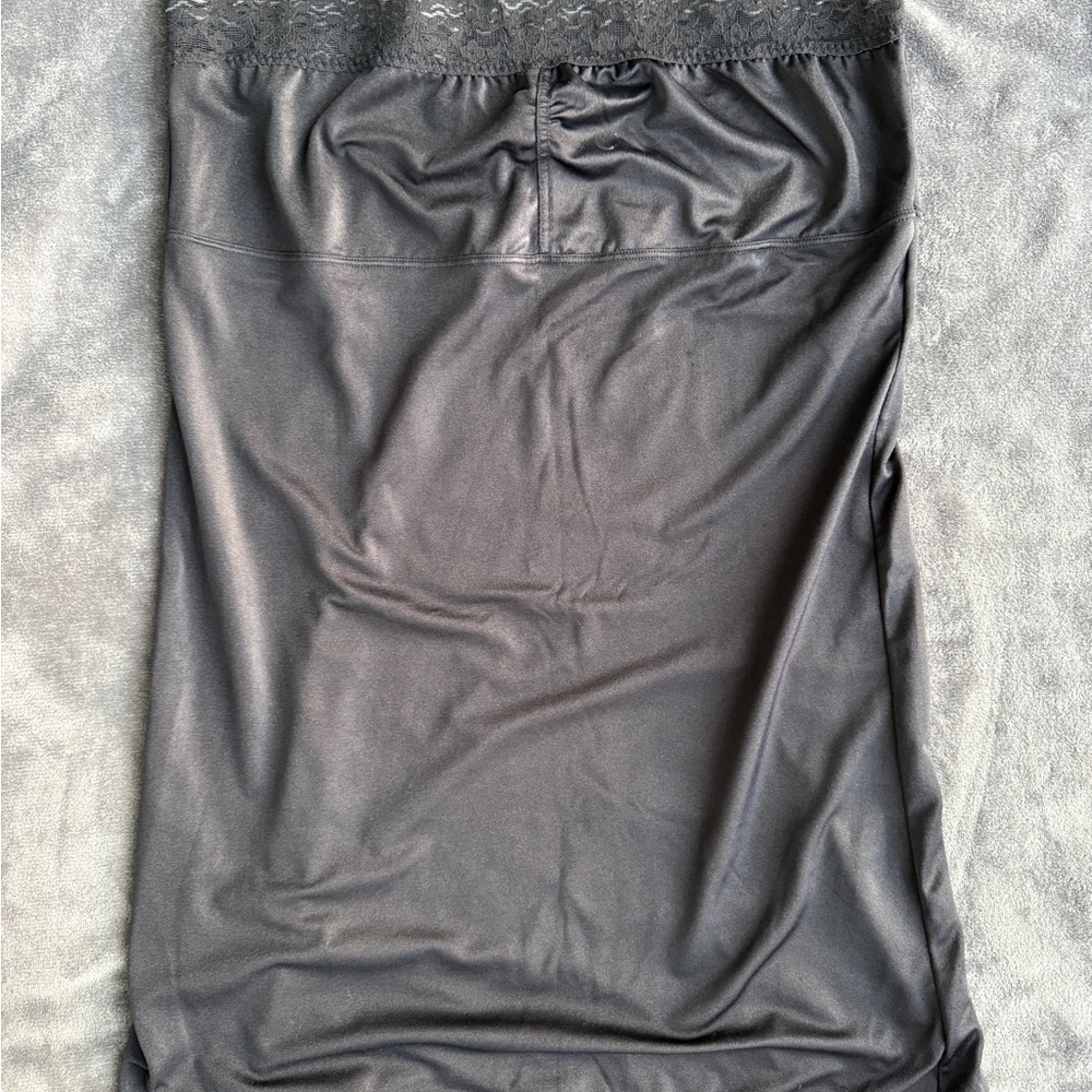 Torrid Women’s Black Elastic Lace Trim Slip - Picture 2 of 8